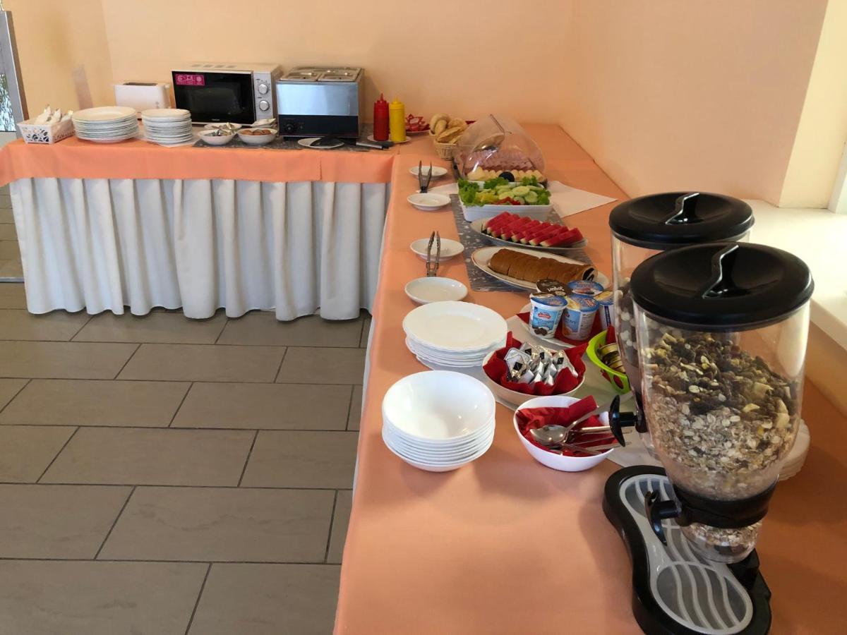 Hotel Hokejka Prievidza Eksteriør billede
