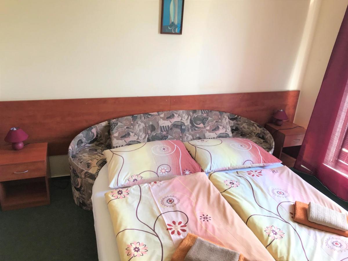 Hotel Hokejka Prievidza Eksteriør billede
